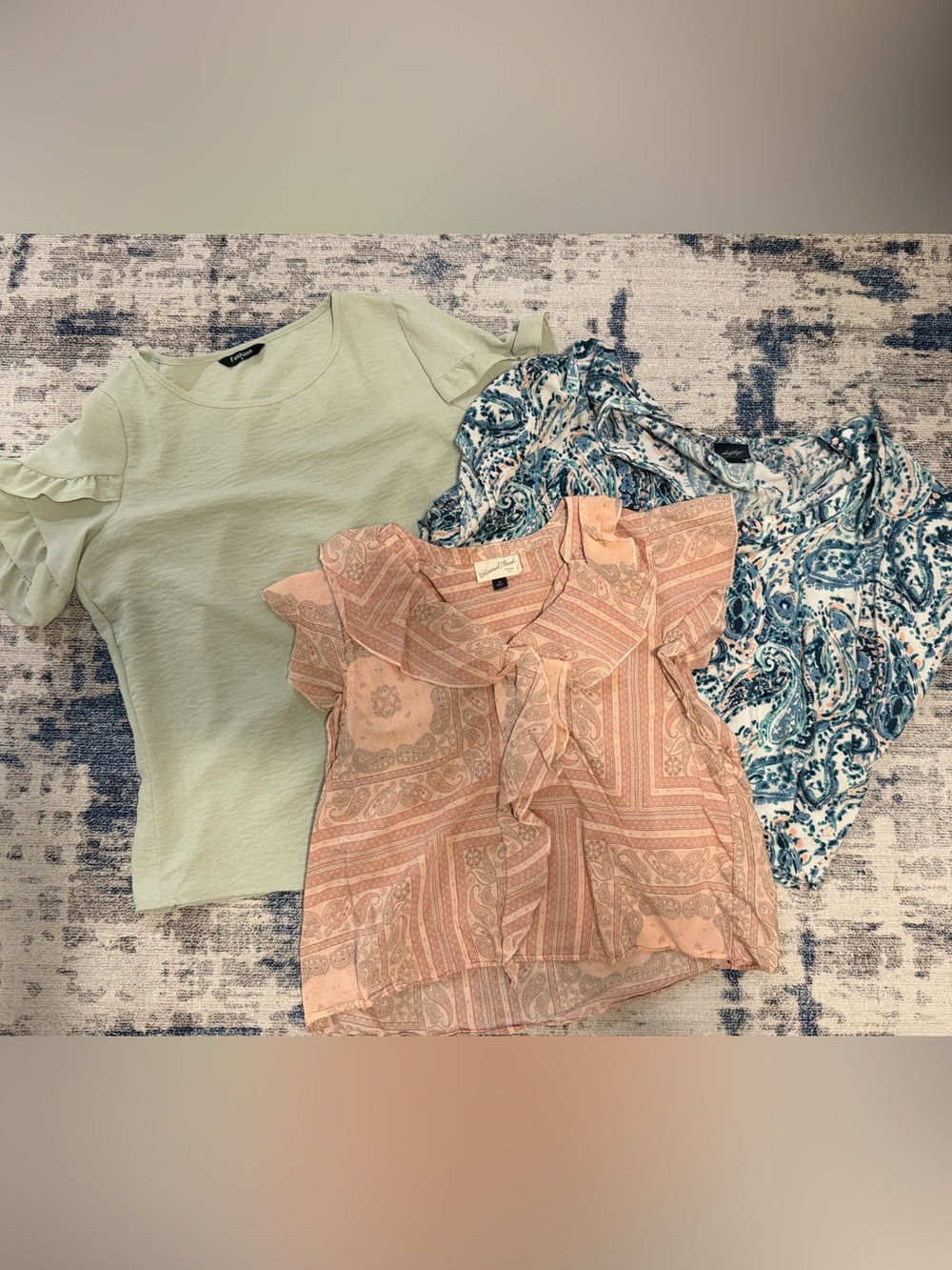 Blouse Set - Picture 2 of 2